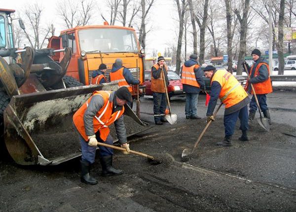 “Киевавтодор” заказал “своим” ремонт улицы за 6 миллионов